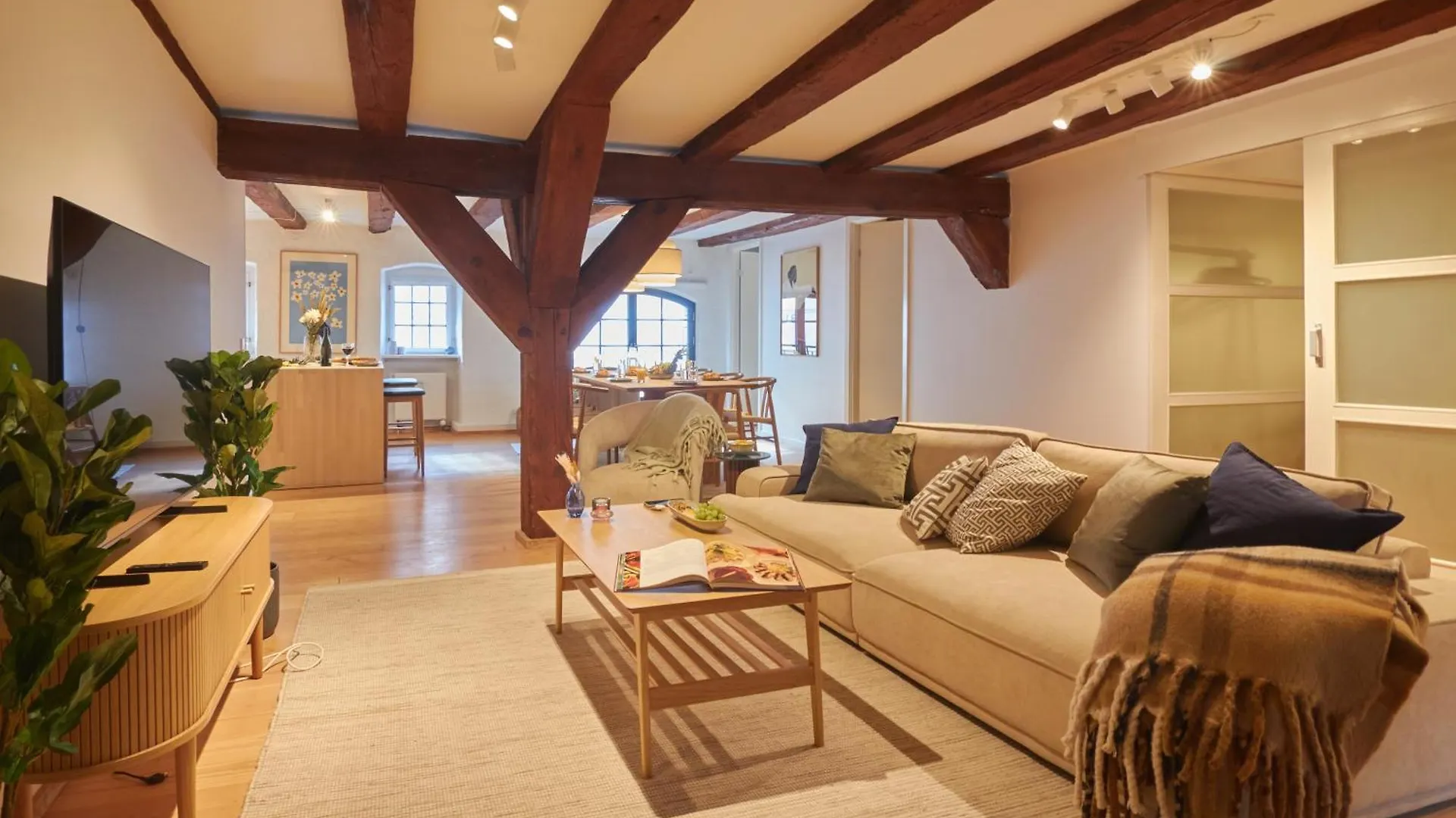 Appartamento Warm 3Br Loft With Exposed Beams Copenaghen