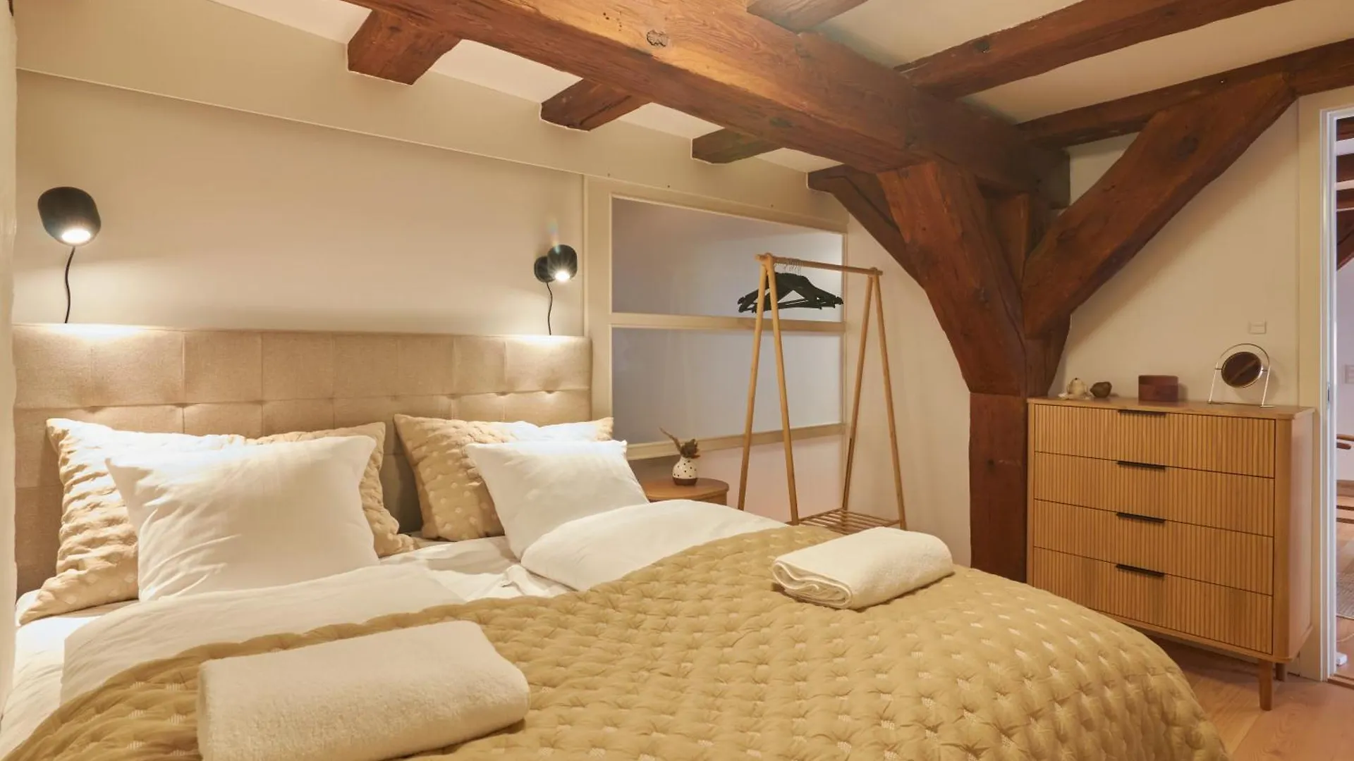 Appartamento Warm 3Br Loft With Exposed Beams Copenaghen