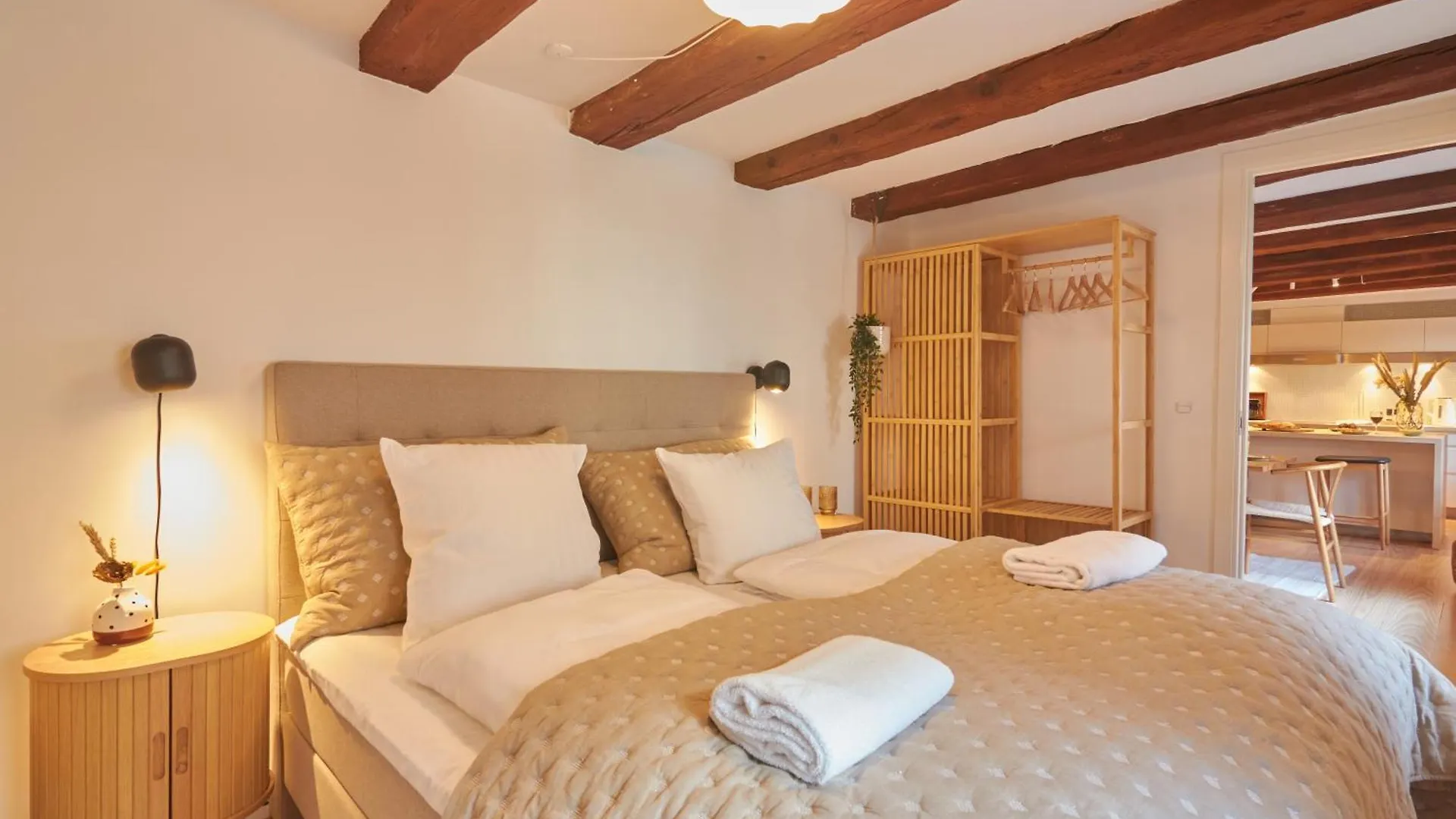 Appartamento Warm 3Br Loft With Exposed Beams Copenaghen